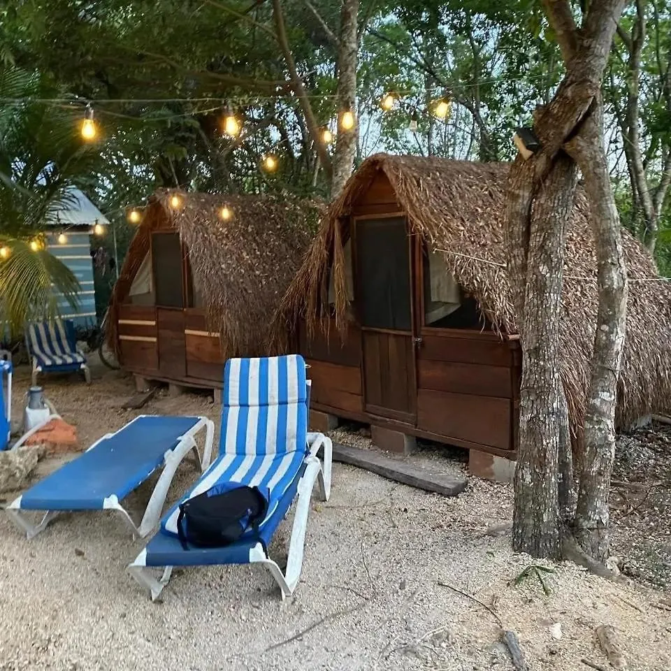 巴卡拉尔 Cabanitas Y Dorms酒店